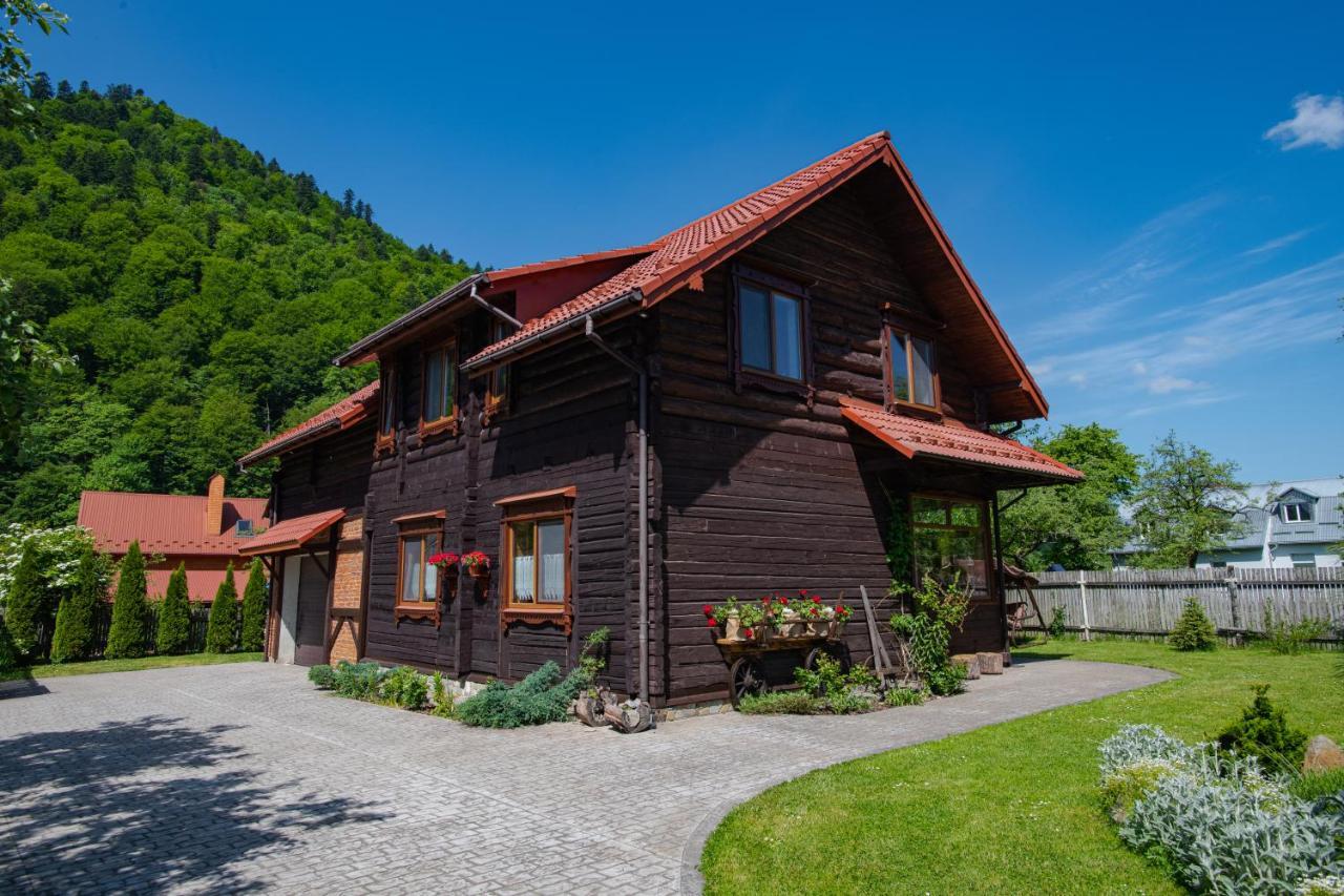 Знакова Хата Apartment เฮอเรเบนอฟ ภายนอก รูปภาพ