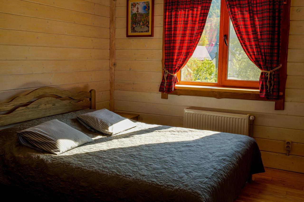 Знакова Хата Apartment เฮอเรเบนอฟ ภายนอก รูปภาพ
