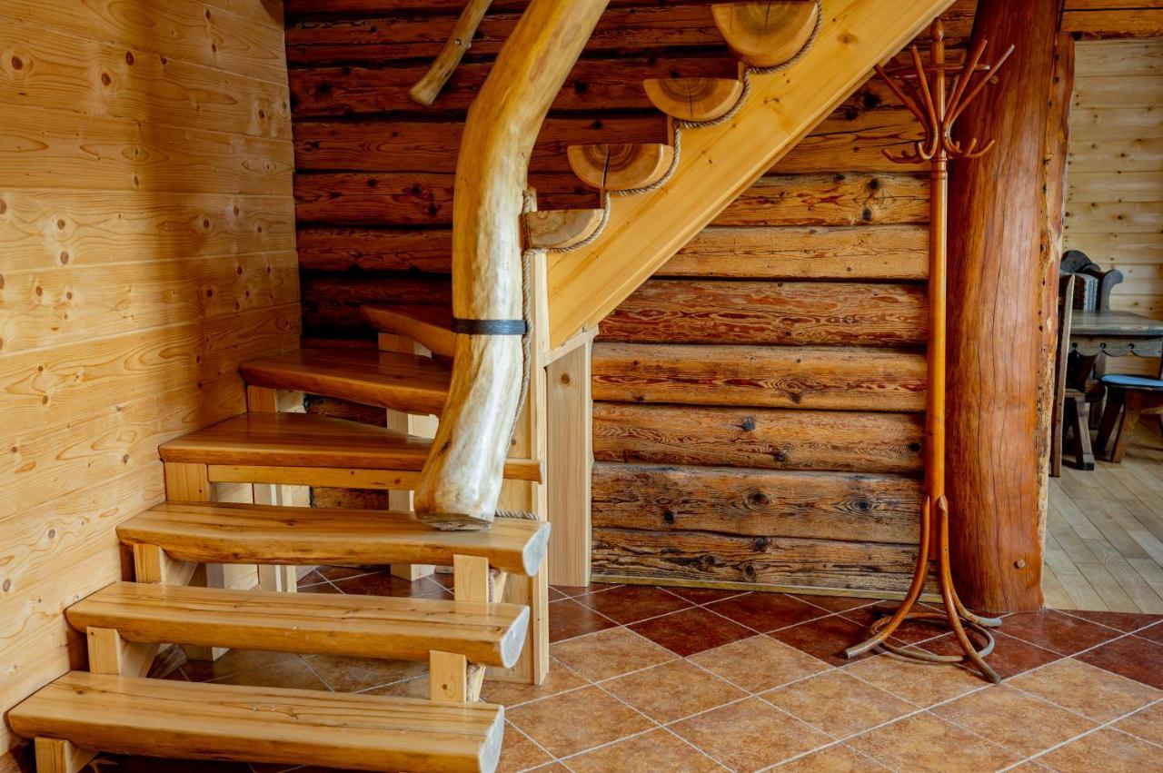 Знакова Хата Apartment เฮอเรเบนอฟ ภายนอก รูปภาพ