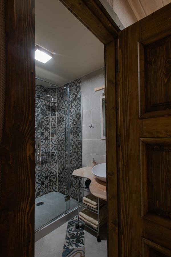 Знакова Хата Apartment เฮอเรเบนอฟ ภายนอก รูปภาพ